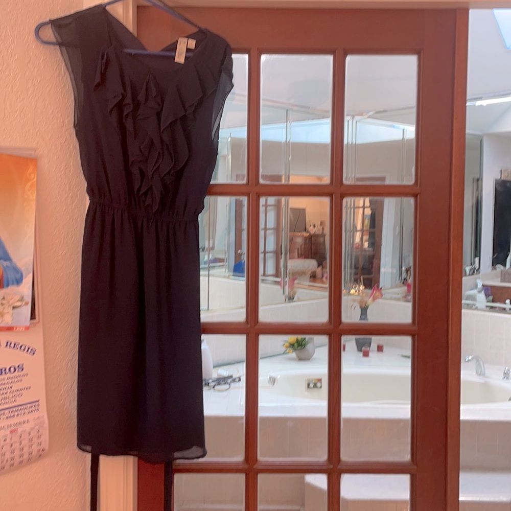 Navy blue dress w ruffles and string belt